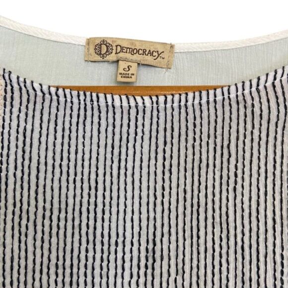 Democracy Threaded Detail Batwing Tassel Sleeve Blouse Top Small - Picture 5 of 8